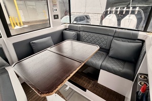 2021 Axopar 37 XC Cross Cabin thumbnail 8