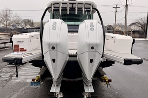 2021 Axopar 37 XC Cross Cabin thumbnail 4