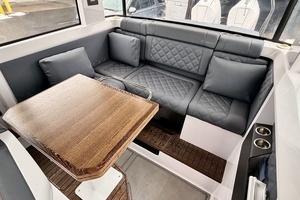 2021 Axopar 37 XC Cross Cabin thumbnail 7