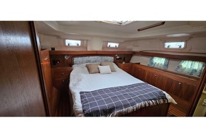 Teak Keel Ah 43ft Hunter Yacht For Sale