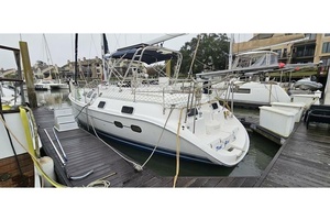 Teak Keel Ah 43ft Hunter Yacht For Sale