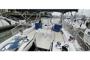 Teak Keel Ah 43ft Hunter Yacht For Sale