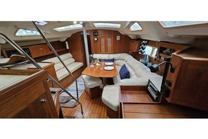 Teak Keel Ah 43ft Hunter Yacht For Sale