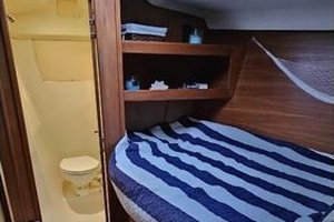 Teak Keel Ah 43ft Hunter Yacht For Sale