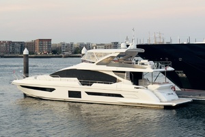 87ft Azimut Yacht For Sale