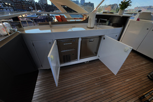 87FT (26.52M) AZIMUT