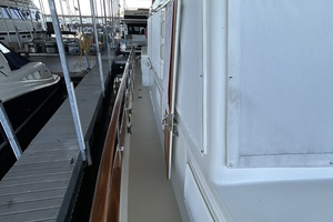 Inspeyered 2 46ft Grand Banks Yacht For Sale