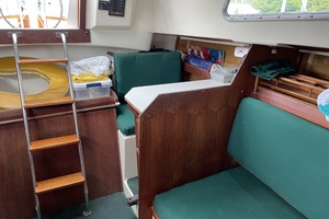 HONEY BEAR 32ft Pearson Yacht For Sale