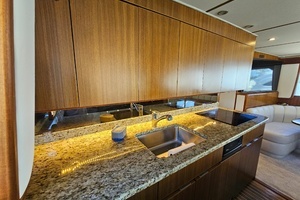 2010 Viking 64' Sportfish Convertible thumbnail 14