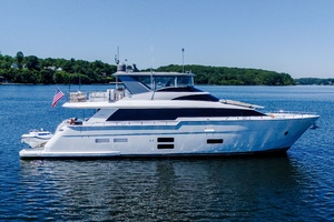 LOVIE Worth Avenue Yachts