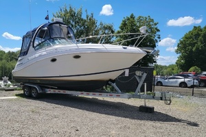 28ft Four Winns Yacht For Sale