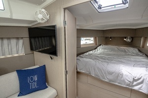 2023 Beneteau 38.1 thumbnail 6