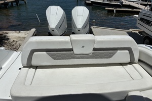 30ft Four Winns Yacht For Sale