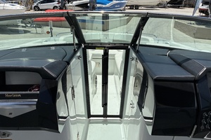 30ft Four Winns Yacht For Sale