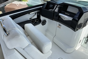 30ft Four Winns Yacht For Sale