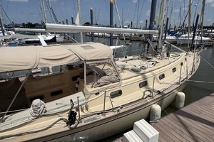 Pelicano 44ft Island Packet Yacht For Sale
