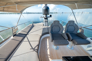 59FT (17.98M) AZIMUT