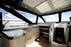 59FT (17.98M) AZIMUT