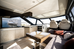 59FT (17.98M) AZIMUT