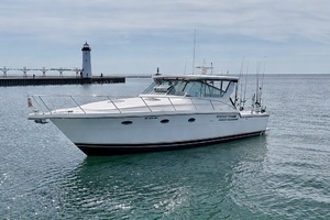 1999 Tiara Yachts 4100 Open thumbnail 1