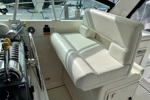 1999 Tiara Yachts 4100 Open thumbnail 28