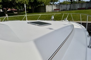 1999 Tiara Yachts 4100 Open thumbnail 32