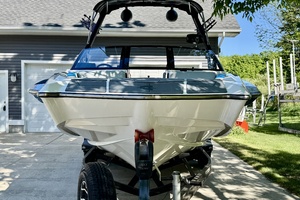 24ft Axis Yacht For Sale