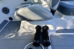 24ft Axis Yacht For Sale