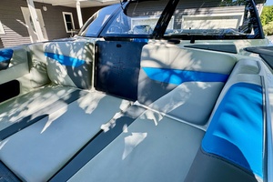 24ft Axis Yacht For Sale