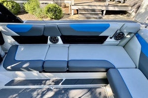 24ft Axis Yacht For Sale