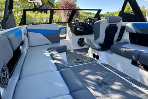 24ft Axis Yacht For Sale