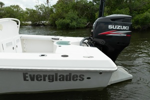24ft Everglades Yacht For Sale