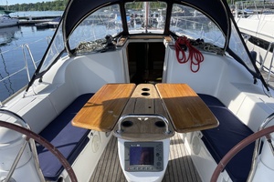MOONSHINE 39ft Jeanneau Yacht For Sale