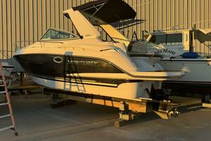 29ft Monterey Yacht For Sale