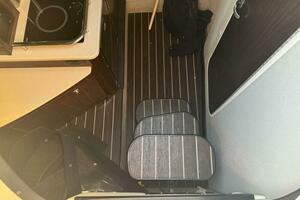 29ft Monterey Yacht For Sale