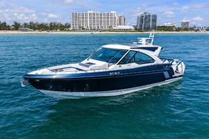 LADY CHAMPAGNE II 43ft Formula Yacht For Sale