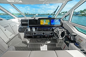 LADY CHAMPAGNE II 43ft Formula Yacht For Sale