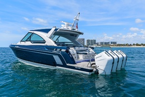 LADY CHAMPAGNE II 43ft Formula Yacht For Sale