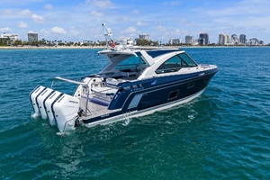 LADY CHAMPAGNE II 43ft Formula Yacht For Sale