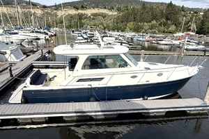 33ft Back Cove Yacht For Sale
