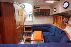 33ft Back Cove Yacht For Sale