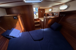 37ft Hinckley Yacht For Sale