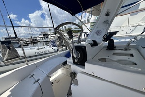 Perseverance 38ft Hunter Yacht For Sale