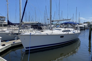 Perseverance 38ft Hunter Yacht For Sale