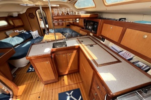Perseverance 38ft Hunter Yacht For Sale