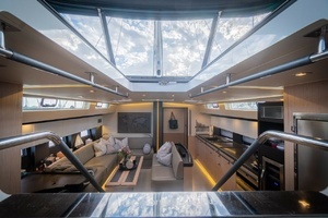 2020 Beneteau Oceanis Yacht 62 thumbnail 18