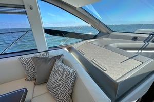 2024 Sunseeker 55 Manhattan thumbnail 50
