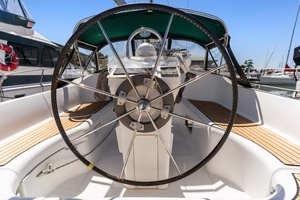 2001 Beneteau thumbnail 7