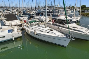 36ft Beneteau Yacht For Sale