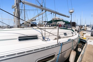 2001 Beneteau thumbnail 5
